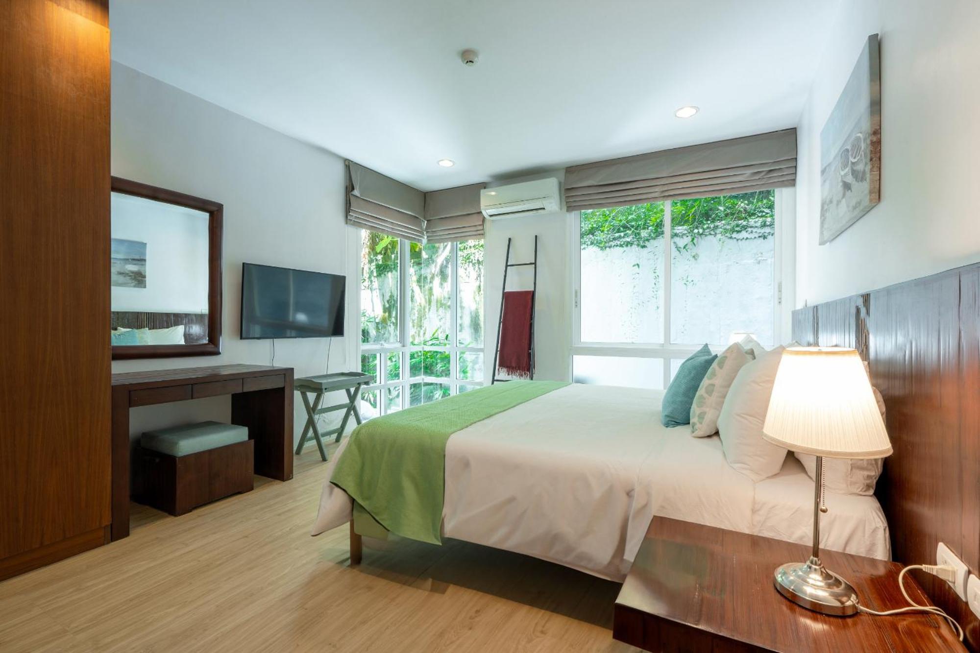 Surin Park By Destada Zimmer foto